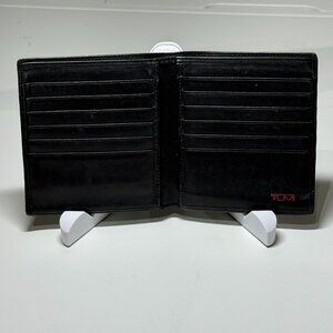 Tumi Slim Leather BiFold Wallet Black